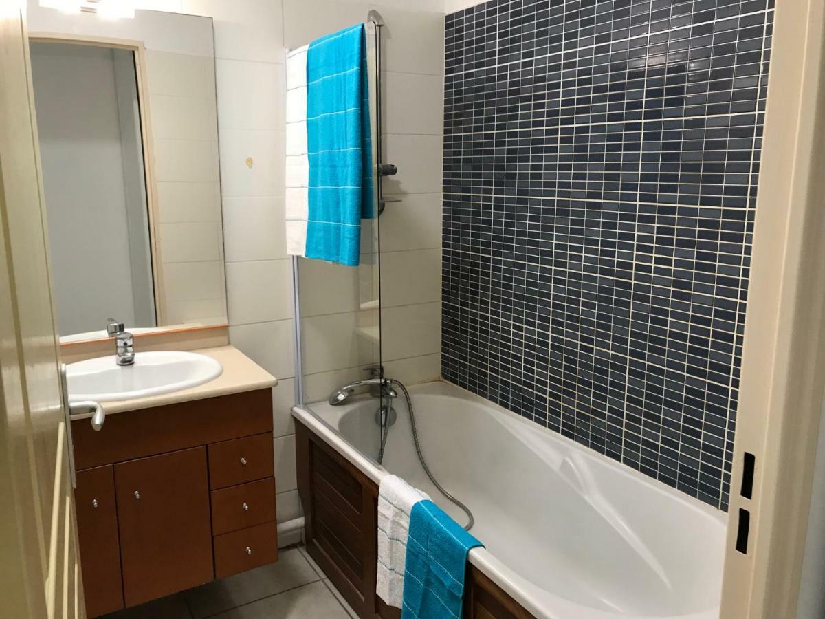 Meuble Homard Avec Jacuzzi Et Vue Mer Saint-Gilles-les-Bains Exterior foto